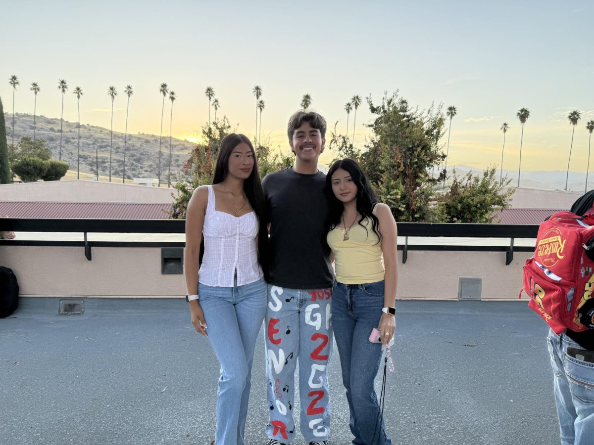 Seniors at Senior Sunrise 